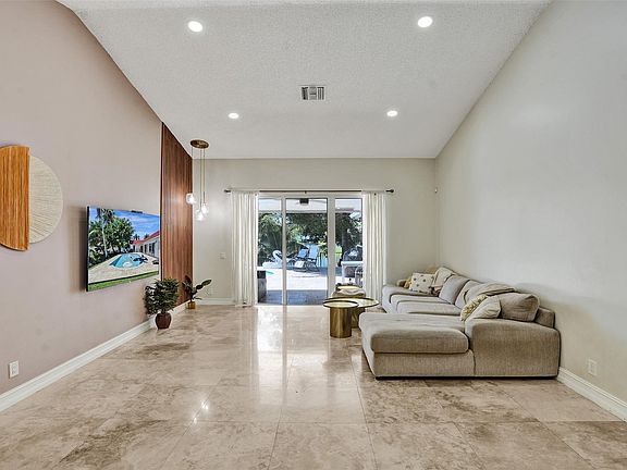 2nd image of 10130 NW 13th Street