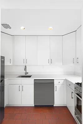 Rented by Corcoran | media 7