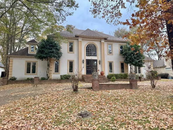 381 Riveredge Dr W, Cordova, TN 38018