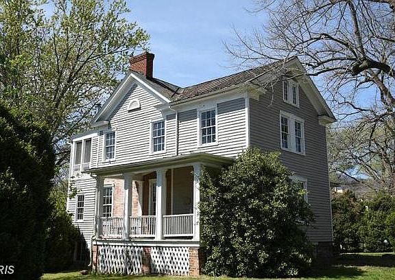 Exterior (Front)