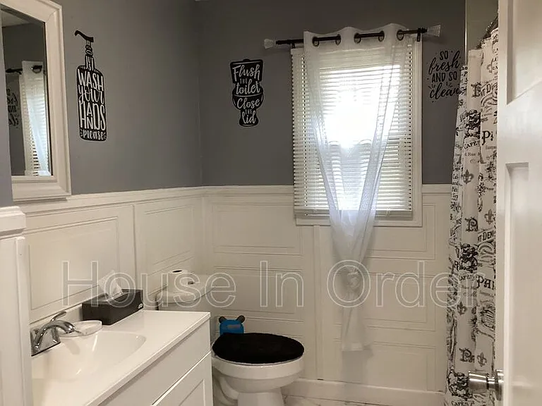 64 Valentine St E — Photo 14