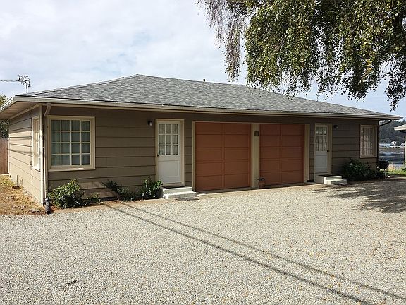 Cottage Duplex included