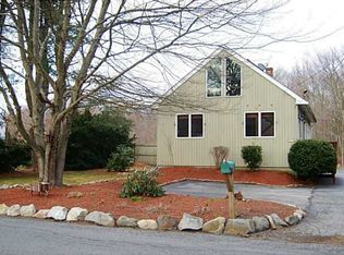 200 Willard Ave, Seekonk, MA 02771