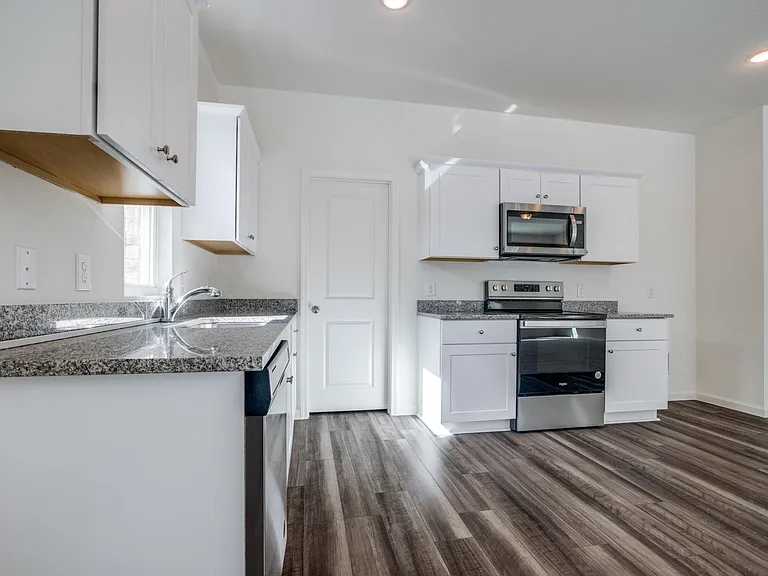 2621 Silver Leaf Ln — Photo 11