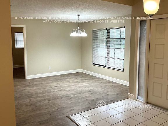 3rd image of 2212 Viscaya Pkwy