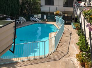 11658 W Sunset Blvd #2, Los Angeles, CA 90049
