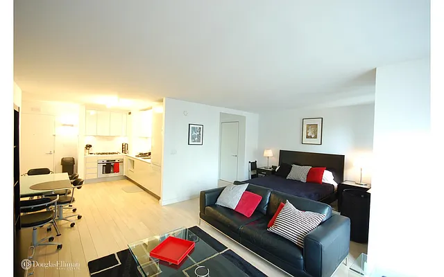 Rented by Douglas Elliman | media 24