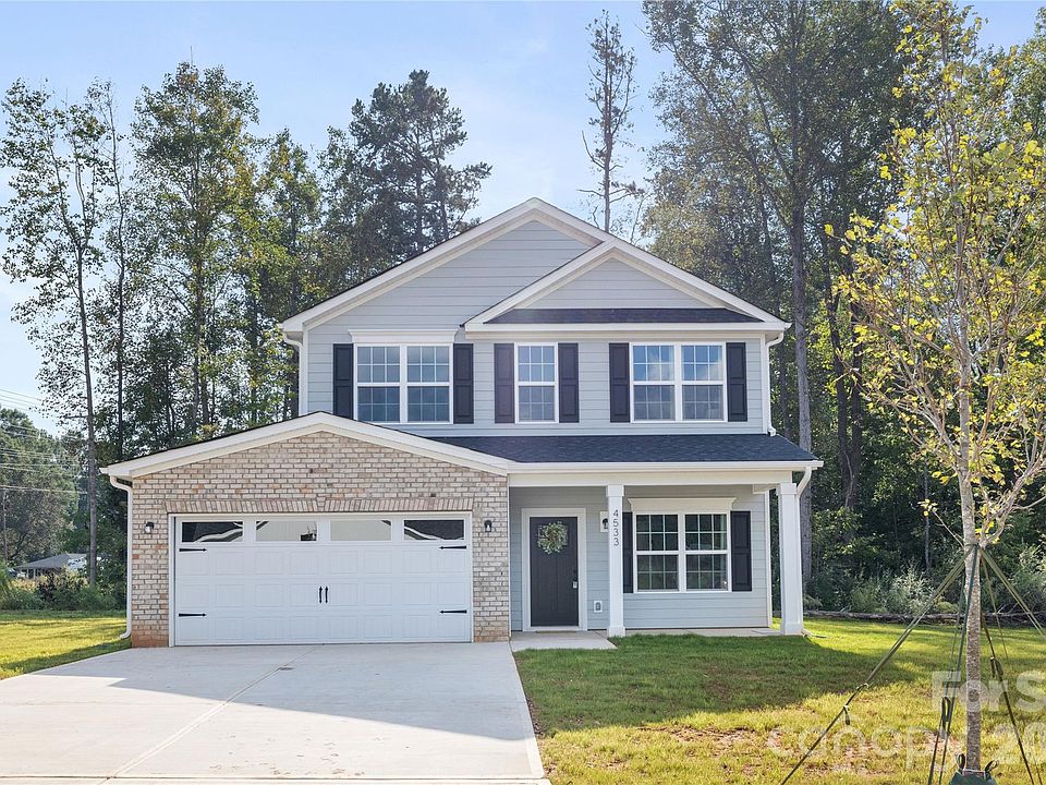 1st image of 537 Dawn Cir