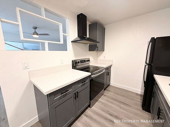 5th image of 2030 Sunrise Ave APT 4