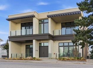 4120 W 1a St SW #A, Calgary, AB T2S1R8