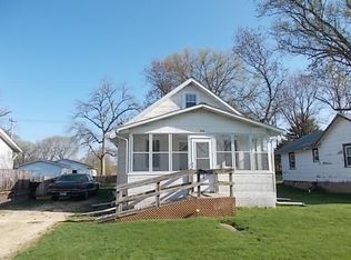 513 E 8th St, Rock Falls, IL 61071