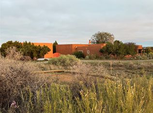 6 Enebro Pl, Santa Fe, NM 87508