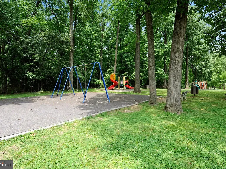 2107 Fort Davis St SE #301 — Photo 24
