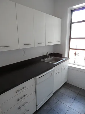 Rented by Bohemia Realty Group | media 74