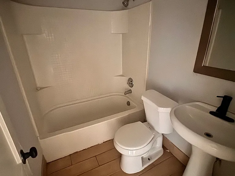 3725 Hancock St — Photo 6