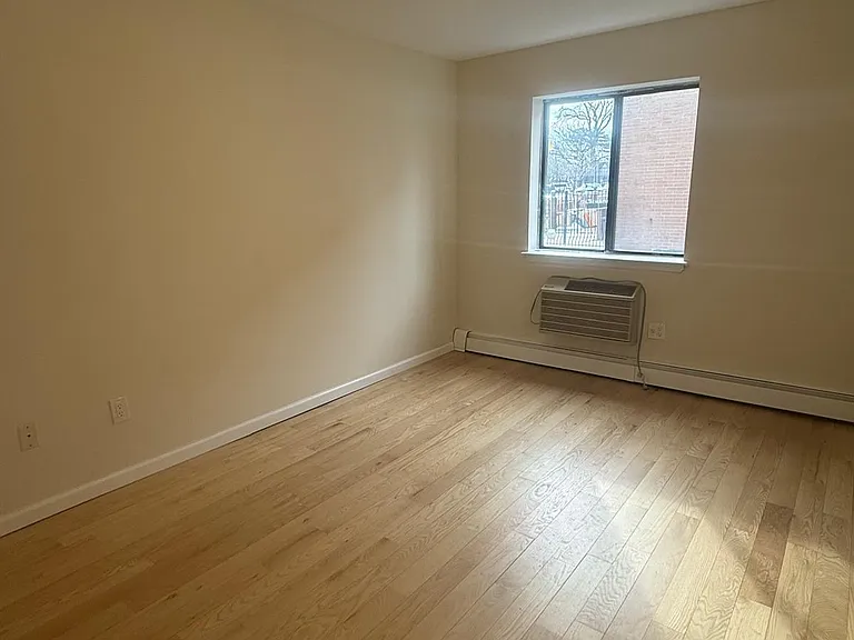 150-80 Goethals Ave #2 — Photo 4
