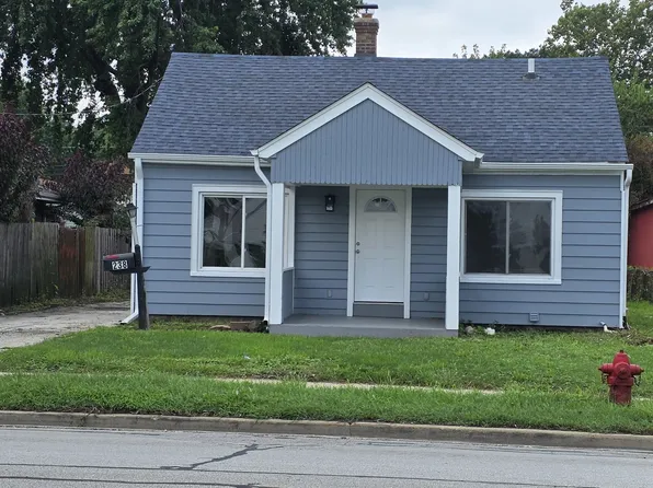 238 N Farnsworth Ave, Aurora, IL 60505
