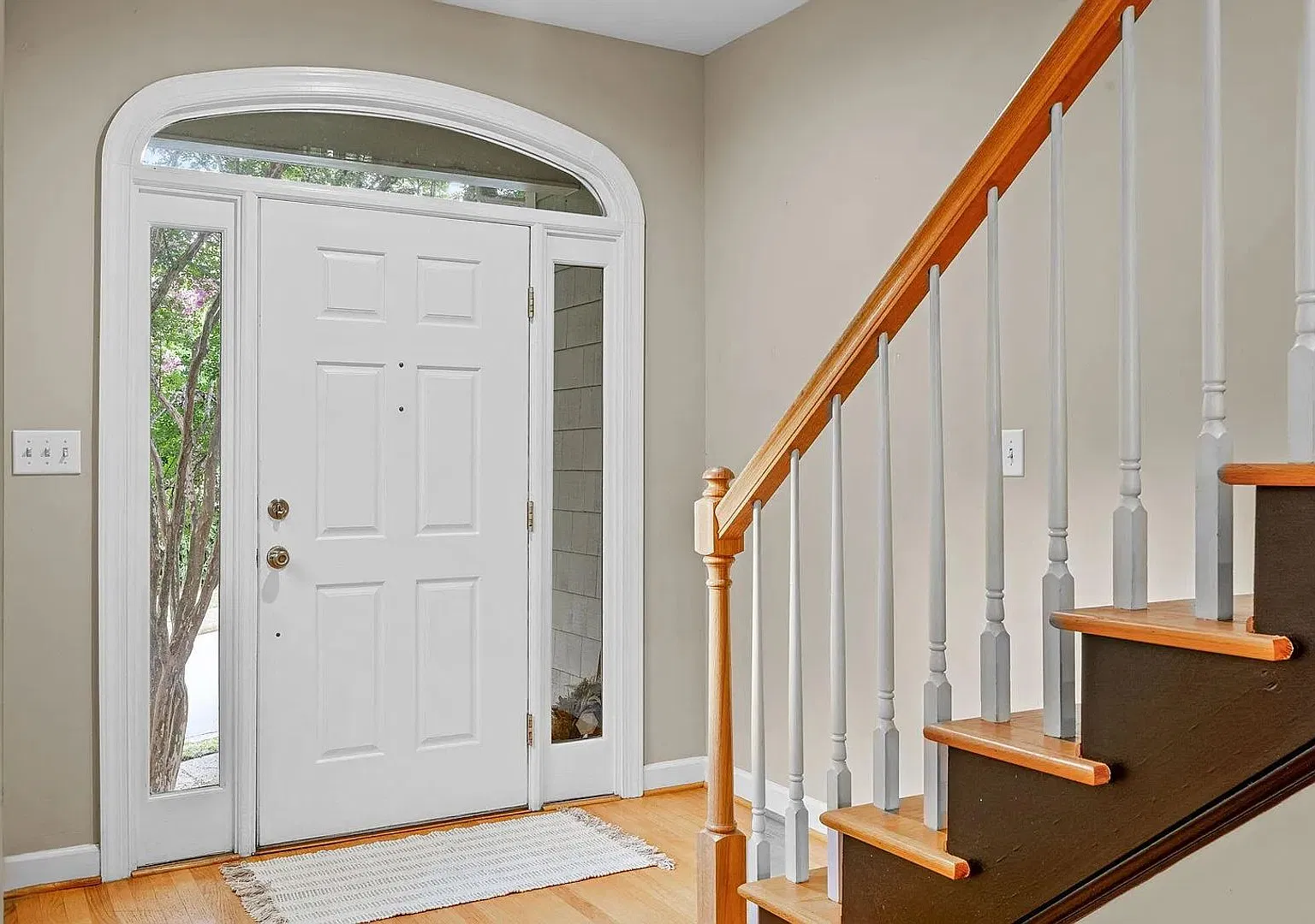 Location Meets Effortless Living In This Beautiful End Unit Townhome — Photo 2