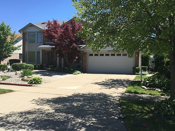2nd image of 6556 Woodmere Dr
