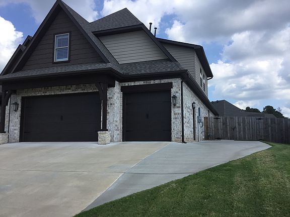 2nd image of 9724 Oak Heights Dr