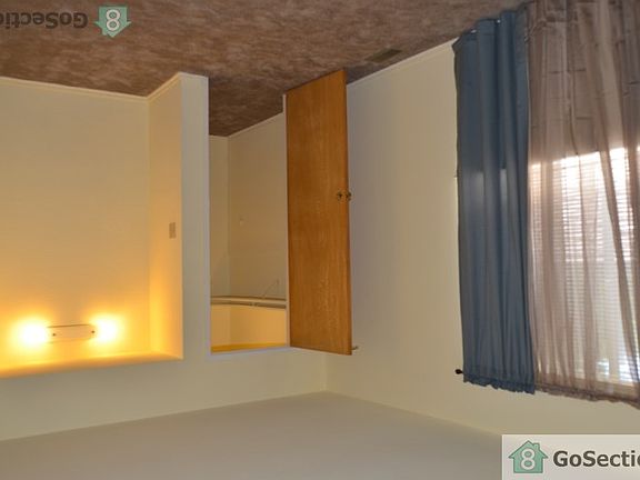 3rd image of 989 Gilchrist Dr APT 2