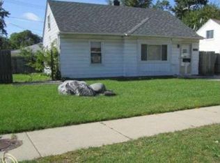 12700 Albany Ave, Oak Park, MI 48237