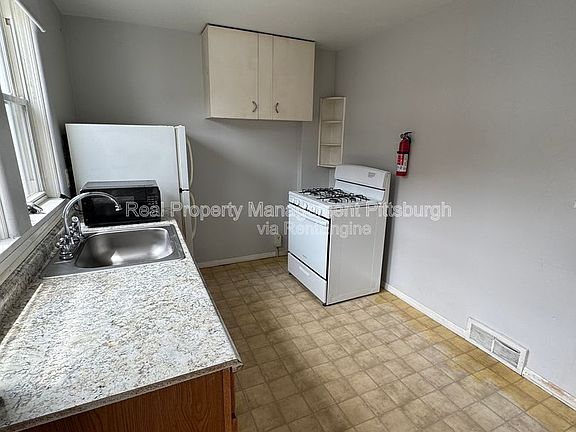 2nd image of 627 5th Ave