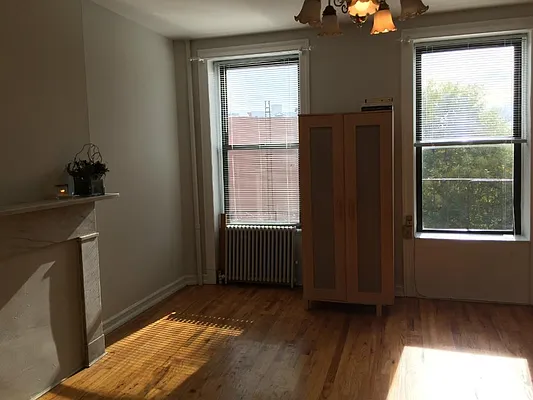 Rented by Brooklyn Bridge | media 13