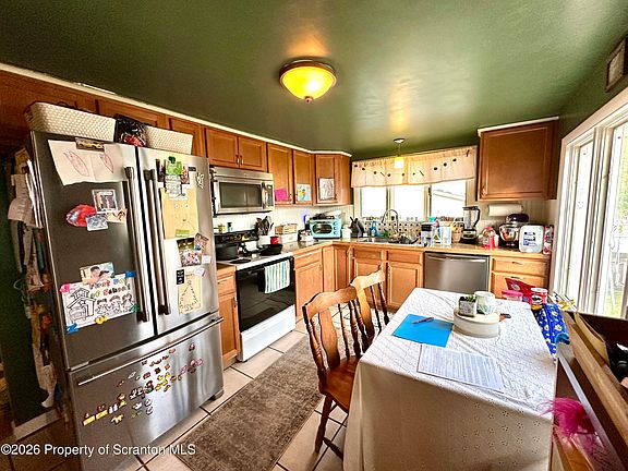 2nd image of 544 Green St