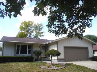 950 Birchtree Ln, Fond Du Lac, WI 54935