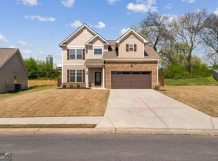 113 McGinnis Cir, Calhoun, GA 30701