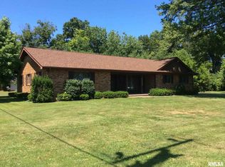 3304 Lemon Ln, Mount Vernon, IL 62864