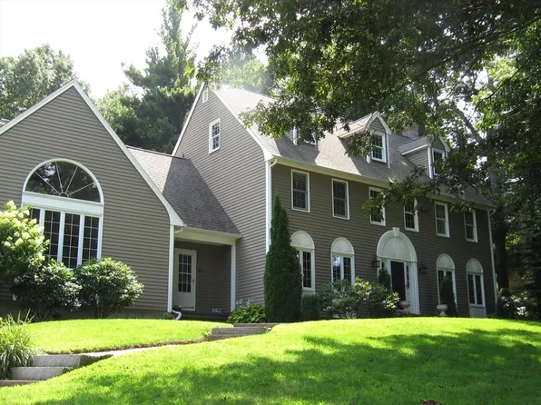 45 Lexington Cir, Holden, MA 01520