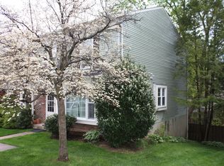 5401 Riverboat Way, Fairfax, VA 22032