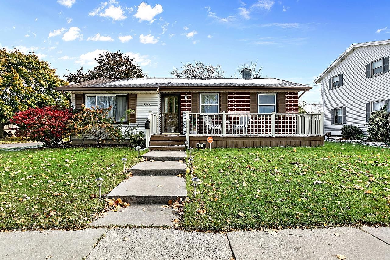 2215 Georgia AVENUE, Racine, WI 53404 | MLS #1856517 | Zillow