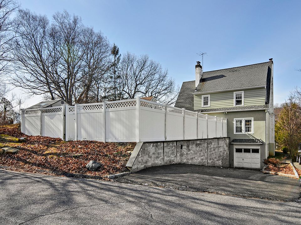 2nd image of 48 Upland Ave