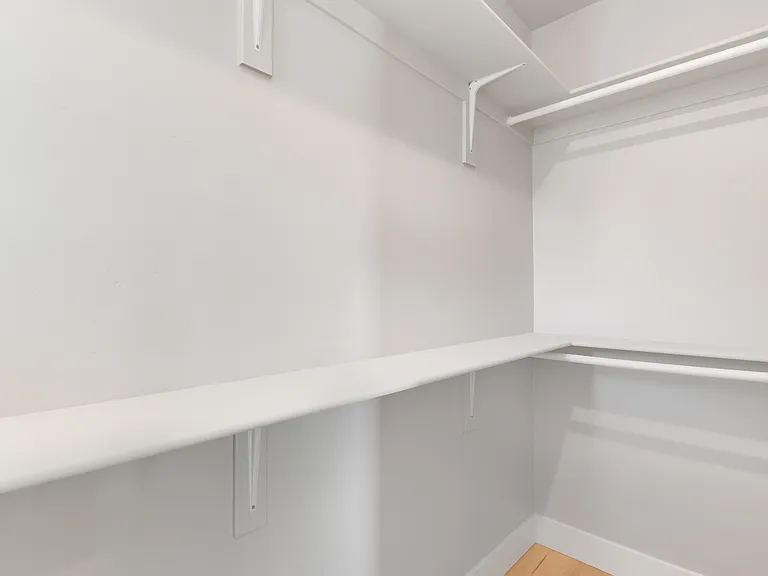 5432 Churchward St — Photo 21