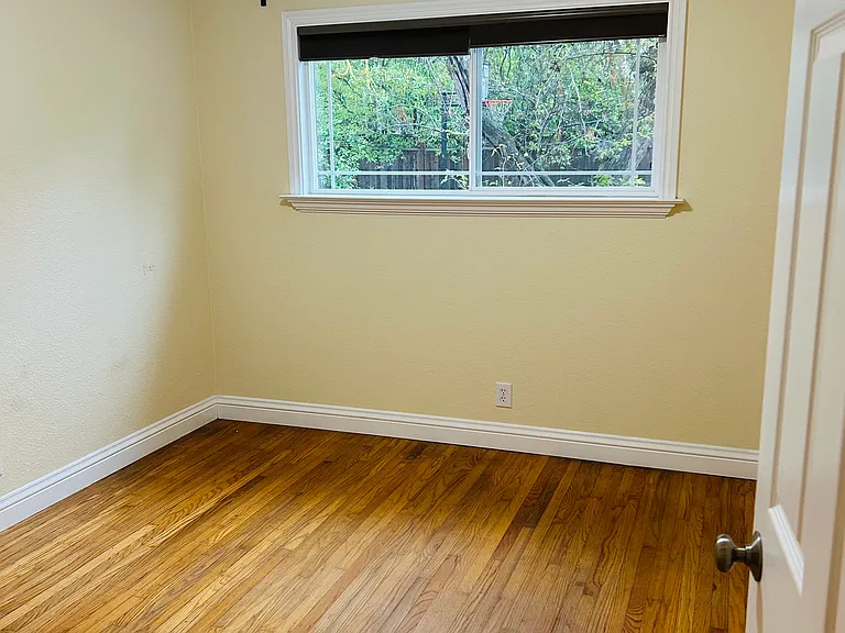 61 Jemco Ct — Photo 16