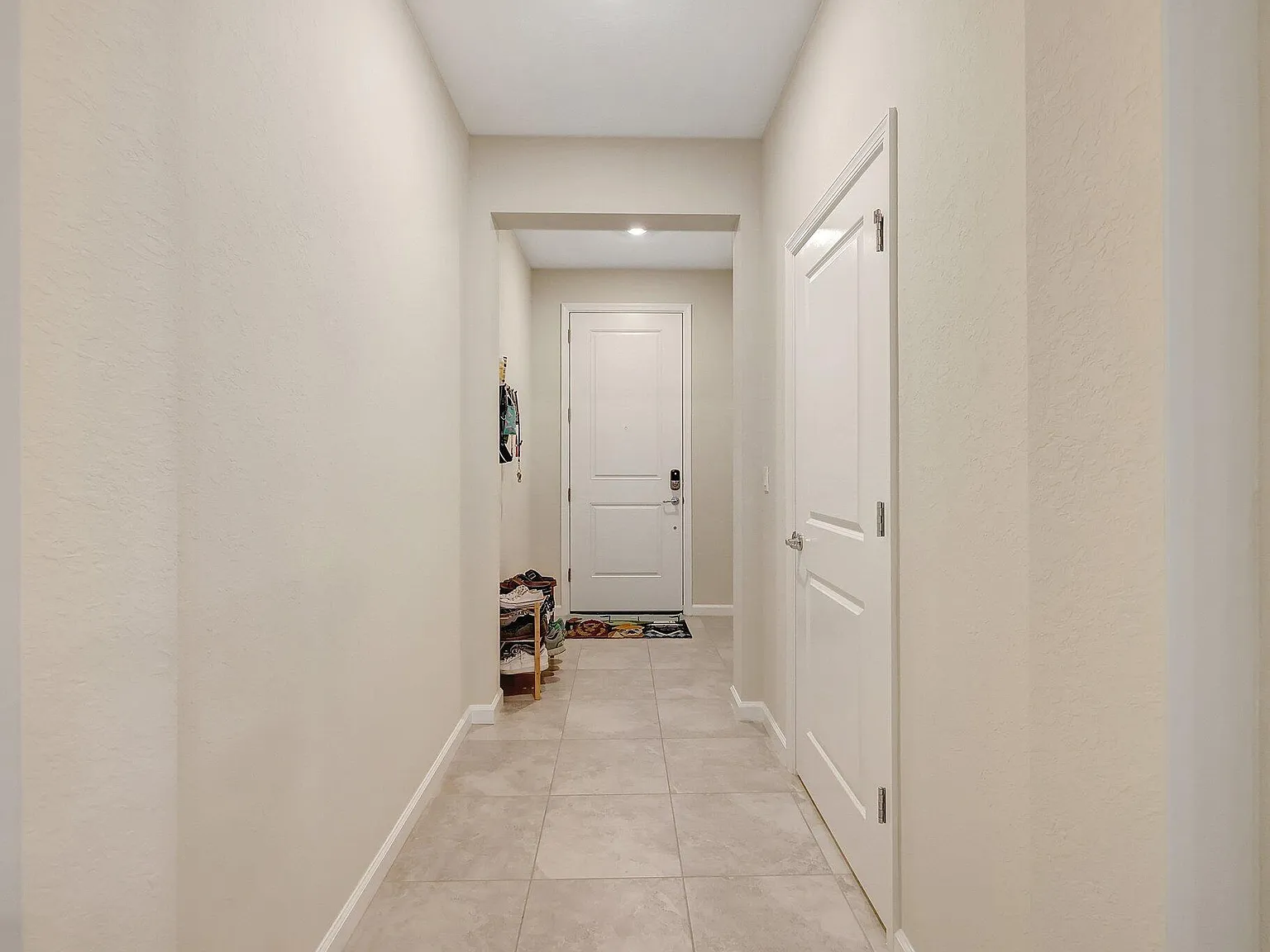 3 bed, 2.5 bath, 1782 sqft, $3,100 — Photo 4
