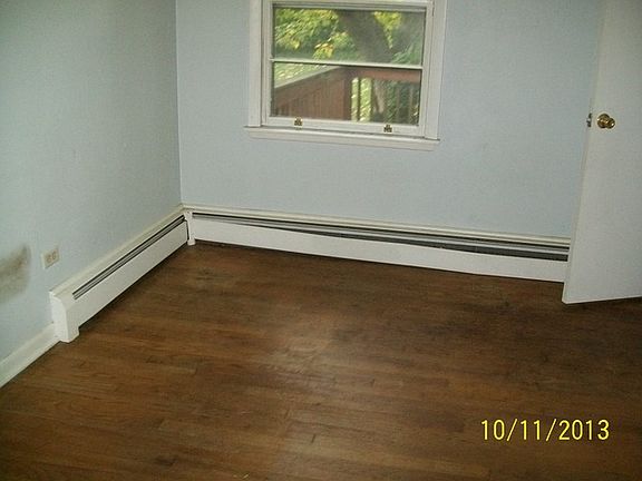 5th image of 46 S Lincoln Ave