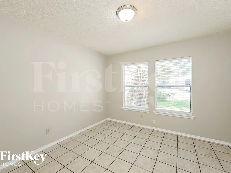 9723 Autumn Valley — Photo 12