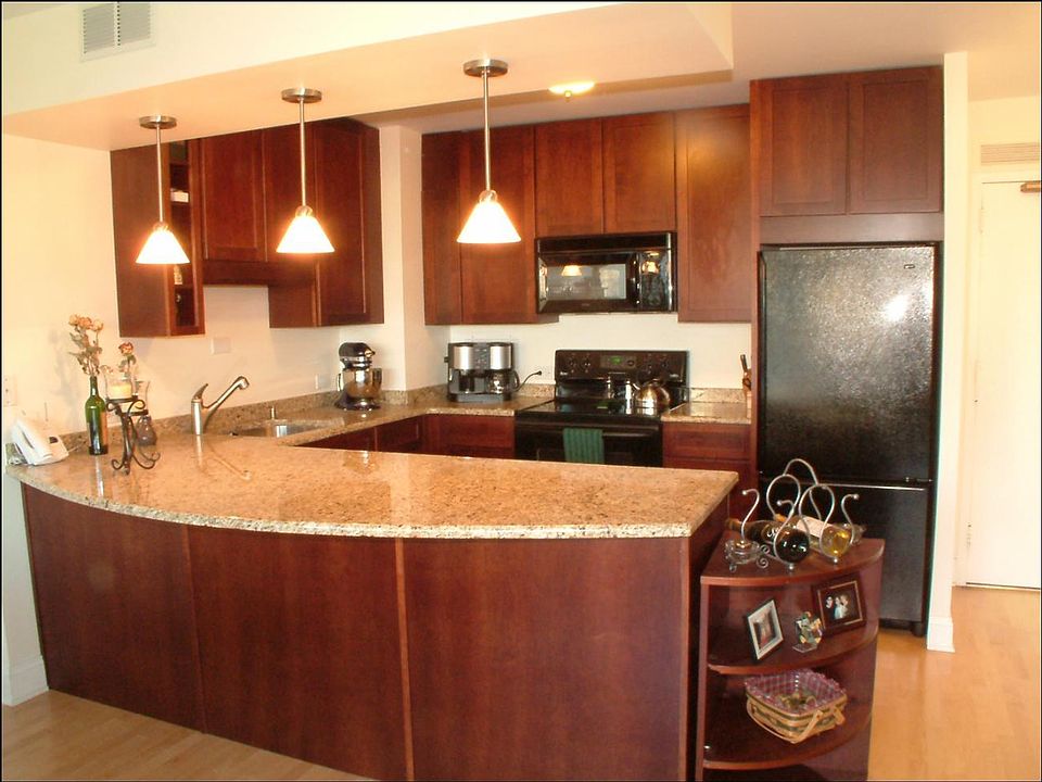 1st image of 3600 N Lake Shore Dr APT 319