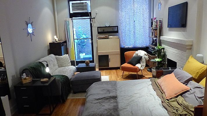 1st image of 161 W 10th St APT 1B