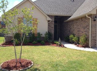 2403 SW Oxford Dr, Lawton, OK 73505