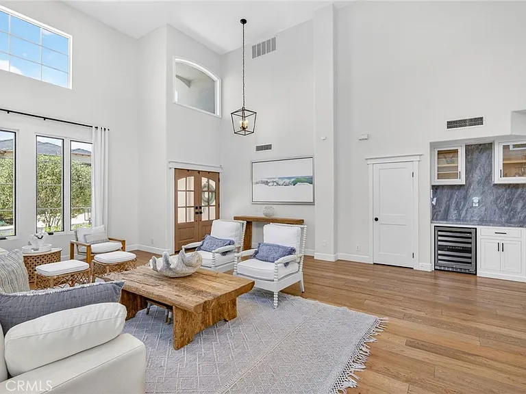 33 Brownsbury Rd — Photo 10