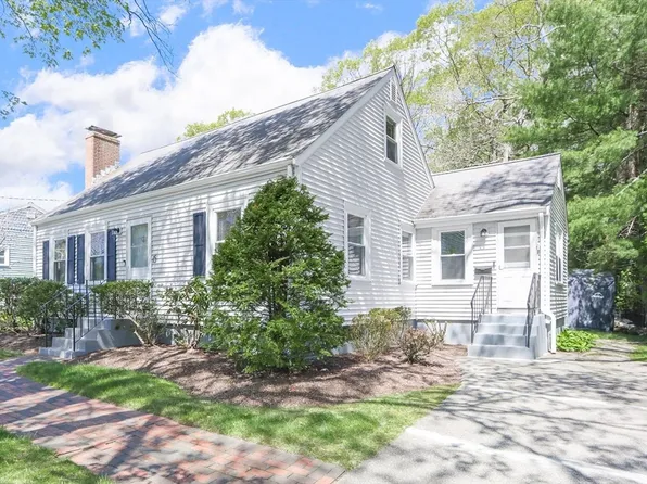 15 Davidson Rd, Framingham, MA 01701