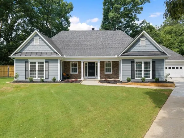 585 Rosewood Trl, Grayson, GA 30017