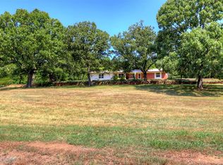 10611 N 4305th Rd, Adair, OK 74330