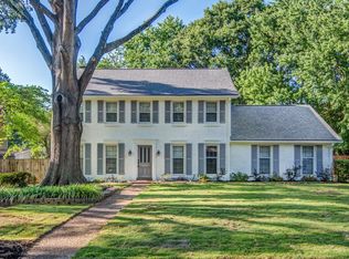 104 W Graycrest Ave, Collierville, TN 38017