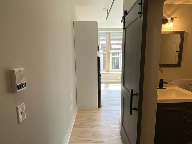 5 Washington St #204 — Photo 8